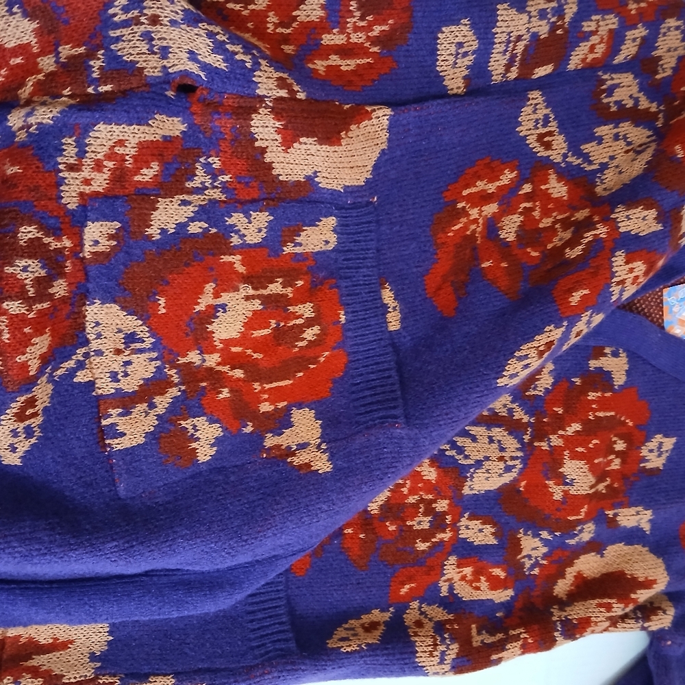 Bunulu woman, floral cardigan size S New With Difect - Picture 12 of 13